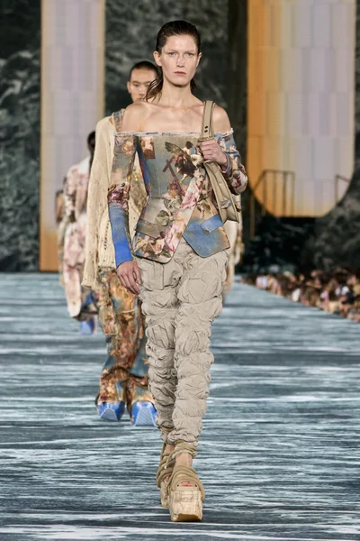 Look 34
